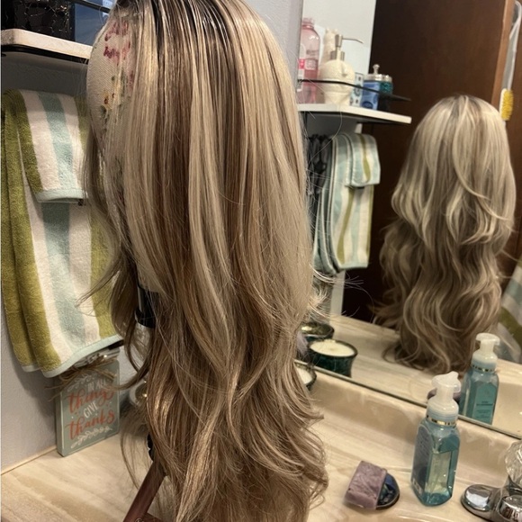 New without tags IM Style synthetic wig - Picture 7 of 13